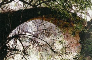 Ponte Medieval sobre o barranco da formiga